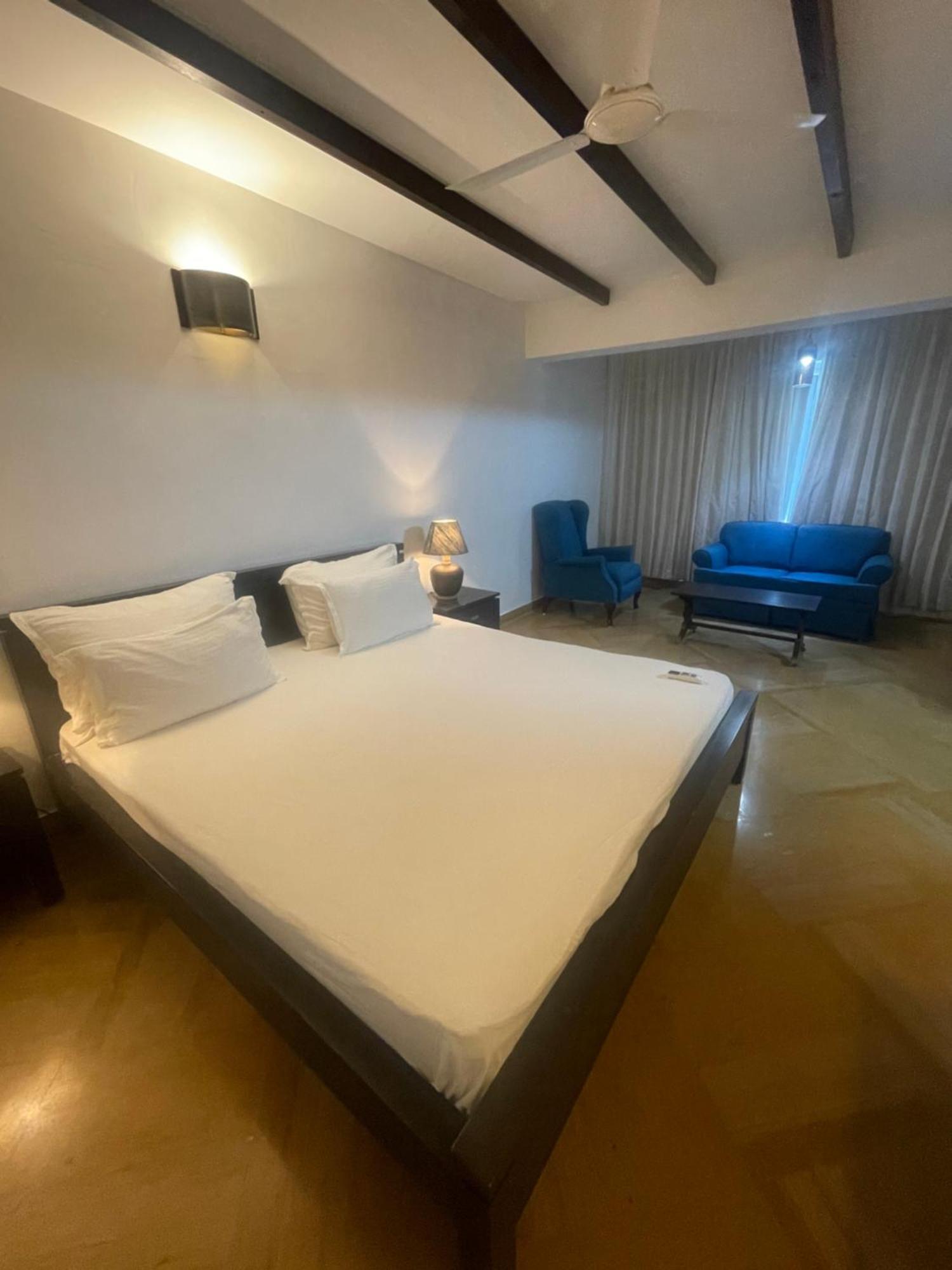 Villa M - Jia 4 Candolim Goa 3Bhk, Pool Facing, Near Beach, Free Breakfast, Free Wifi And Prime Location Aguada Bagian luar foto